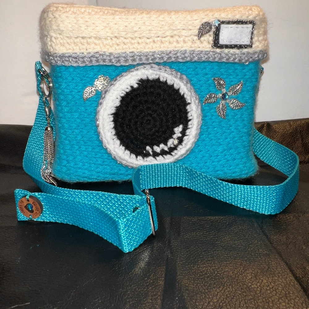 Camera purse Crochet Shoulder strap lined